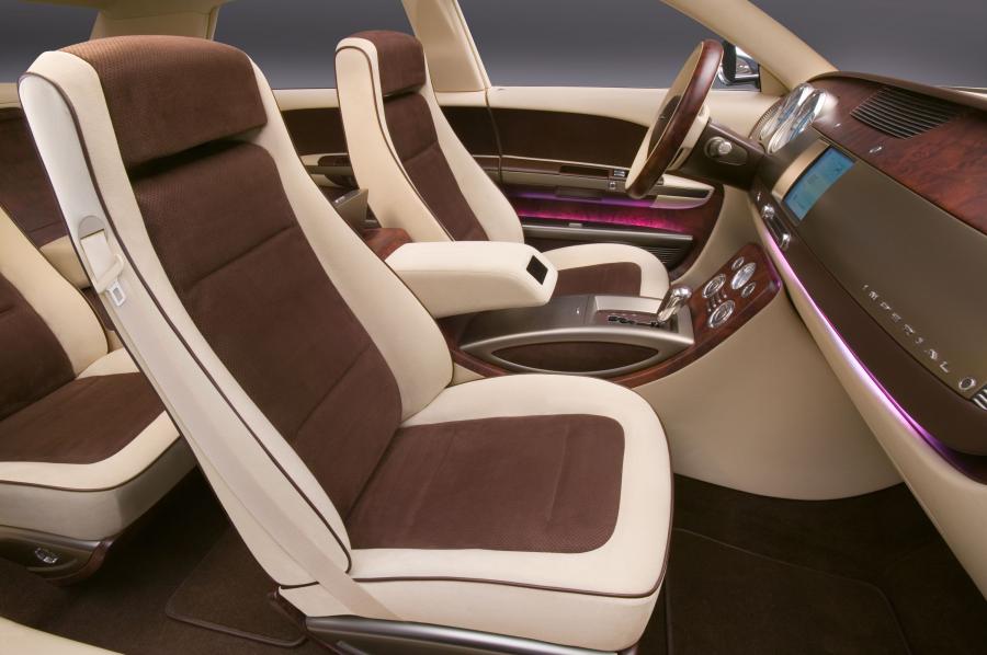 Интерьер Chrysler Imperial Concept 2006 года  (фото 11 из 17)